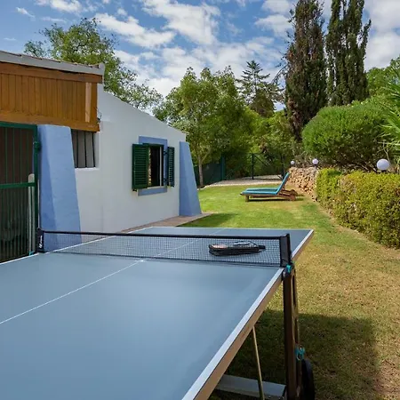 Charming House In A Vineyard Near The * Porches (Algarve)