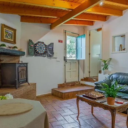 Charming House In A Vineyard Near The וילה פורצ'ס